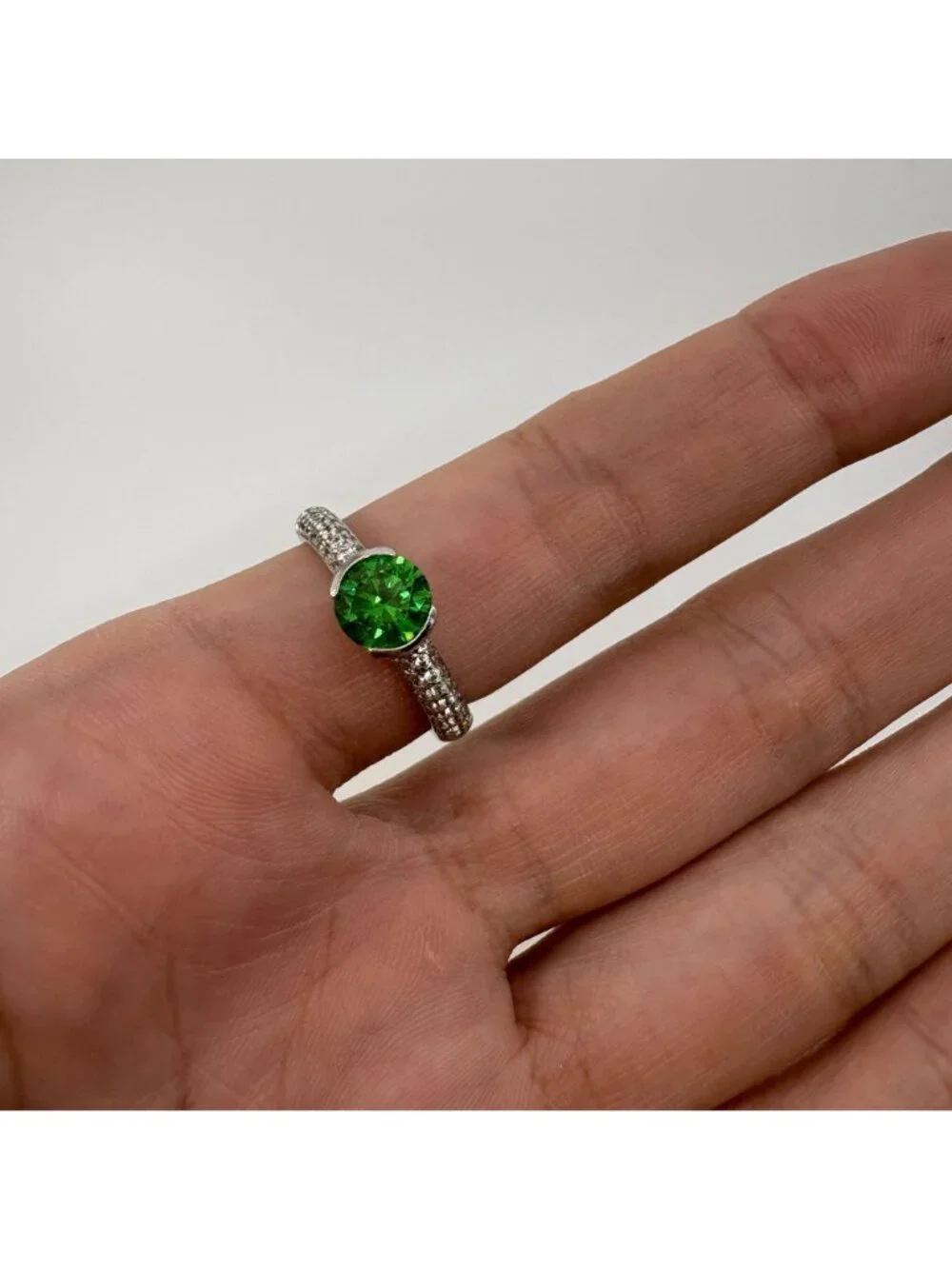 N/A vivid green